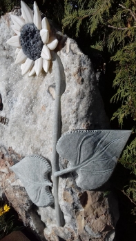 Preview: Kristallfelsen mit Sonnenblume